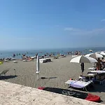 Beachfront Apartment Sea View & Terrace Costa Azzurra Grado * Grado