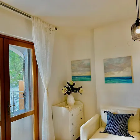 Beachfrontgrado Seaview & Parking Costa Azzurra