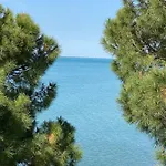 Beachfront Apartment Sea View & Terrace Costa Azzurra Grado * Grado