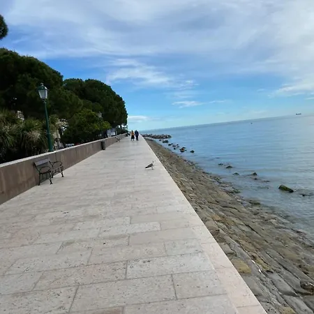 Mit Meerblick Am Costa Azzura * גראדו