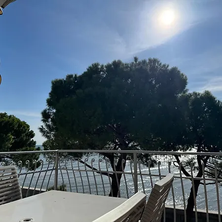 Apartman Beachfrontgrado Seaview Costa Azzurra